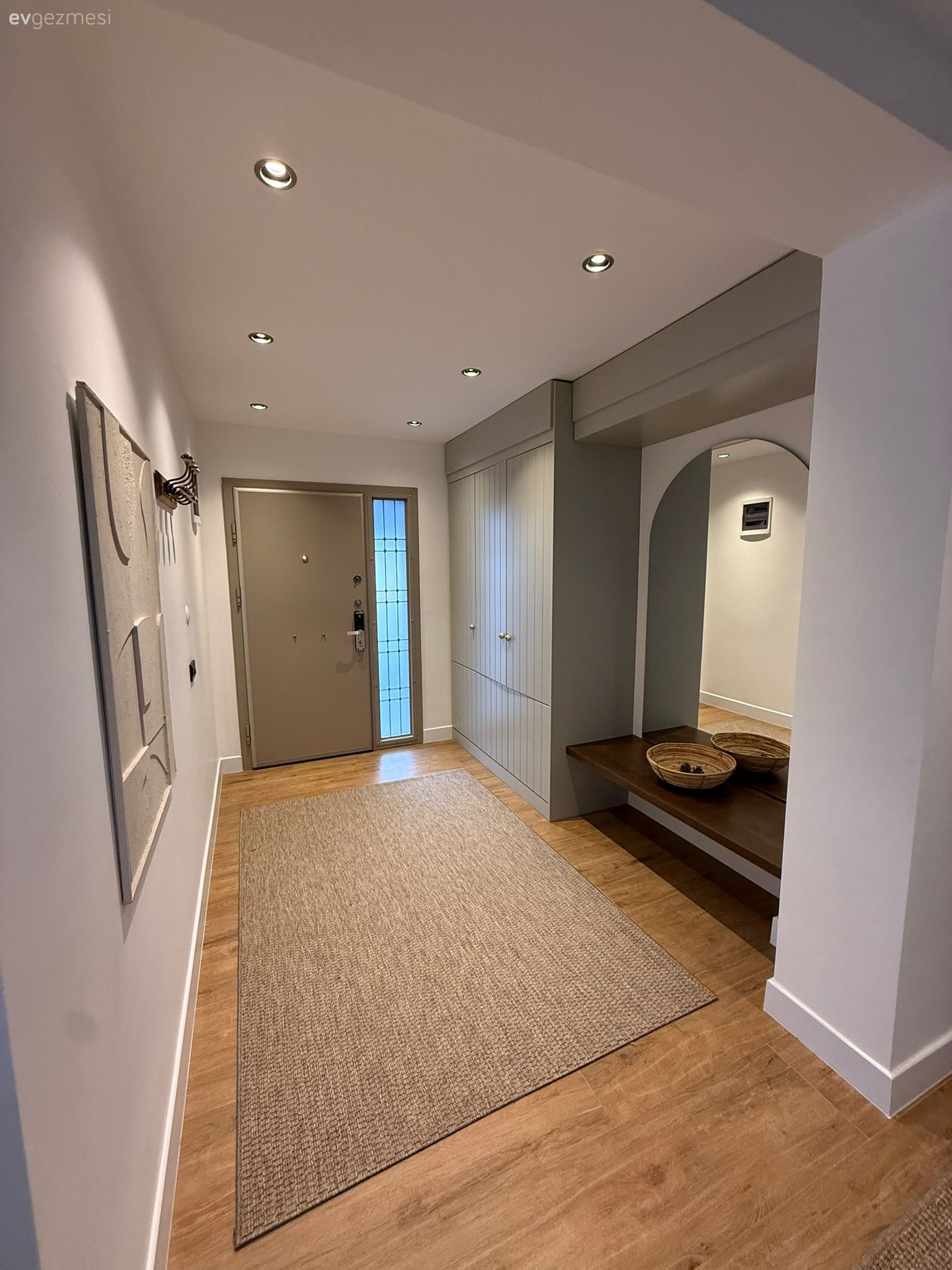 Harika Avangart Vestiyer Modelleri: Antrenizde Saray İhtişamı - Görsel 7